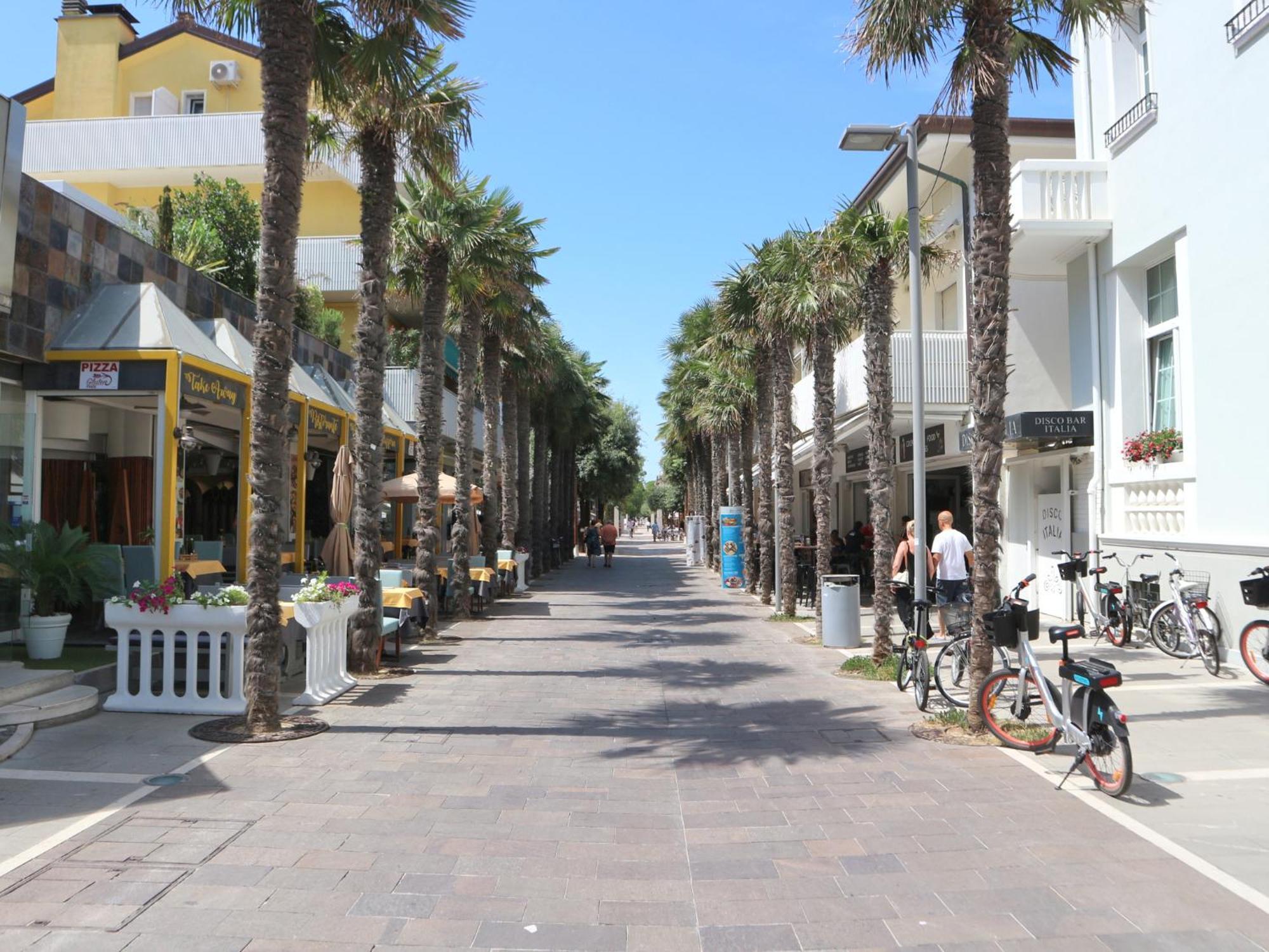Casa Marina Lägenhet Lignano Sabbiadoro Exteriör bild